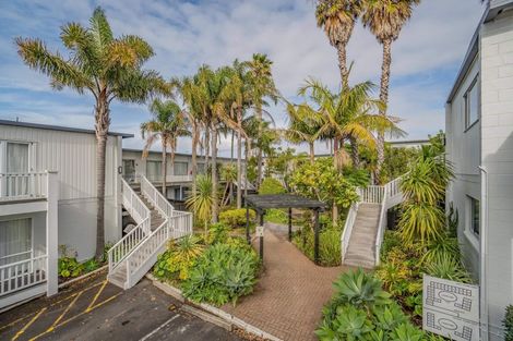 Photo of property in 1/72l Kitchener Road, Milford, Auckland, 0620