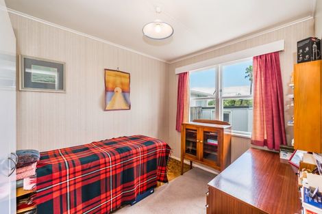 Photo of property in 21 Gray Avenue, Paraparaumu Beach, Paraparaumu, 5032