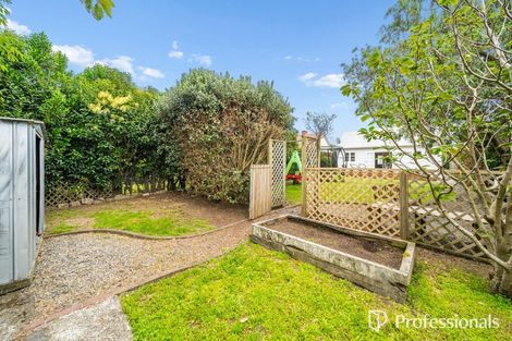 Photo of property in 16 Bell Road, Waiwhetu, Lower Hutt, 5010