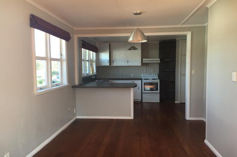 Photo of property in 27 Mccracken Avenue, Hillcrest, Hamilton, 3216