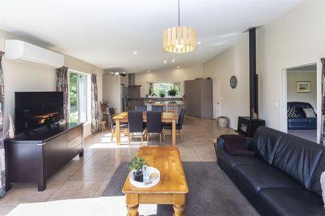 Photo of property in 54 Queens Avenue, Waikuku Beach, 7402