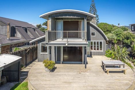 Photo of property in 13 Rodney Avenue, Te Horo Beach, Otaki, 5581