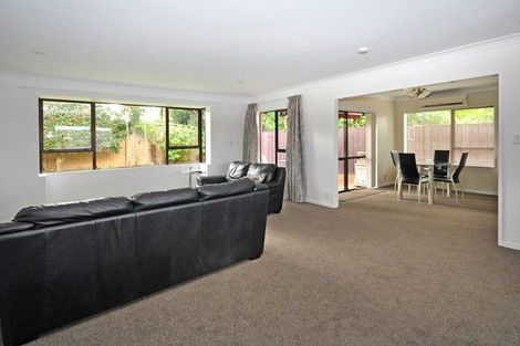 Photo of property in 1/20 Seneca Court, Golflands, Auckland, 2013