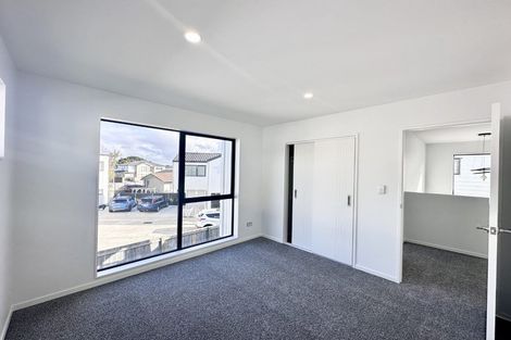 Photo of property in 3b Glennandrew Drive, Half Moon Bay, Auckland, 2012