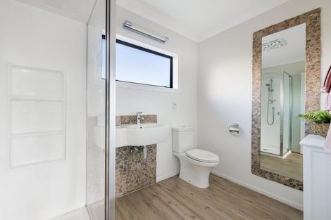 Photo of property in 19 Revell Drive, Ohauiti, Tauranga, 3112