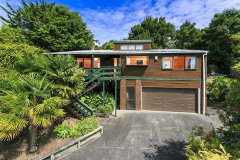 Photo of property in 24 Penguin Drive, Murrays Bay, Auckland, 0630