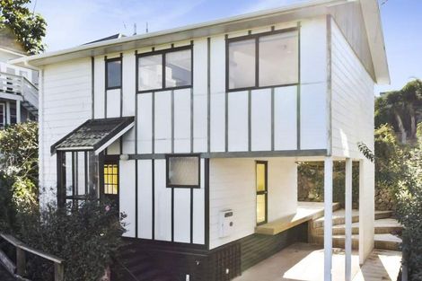 Photo of property in 18 Keats Place, Blockhouse Bay, Auckland, 0600