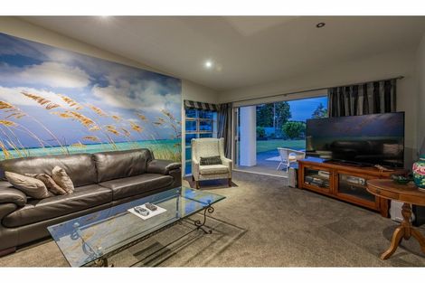 Photo of property in 1 Kotare Heights, Kerikeri, 0230