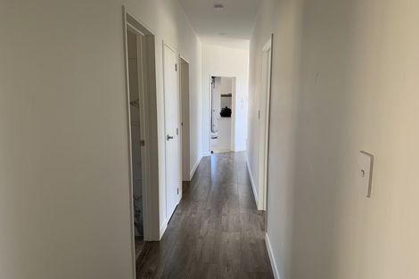 Photo of property in 19 James Elliot Way, Pokeno, 2402