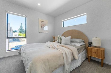 Photo of property in 1/3 Eskdale Road, Birkdale, Auckland, 0626