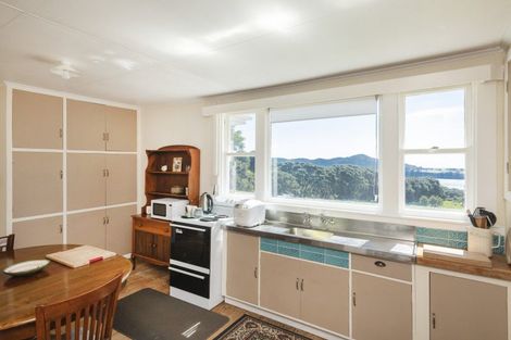 Photo of property in 5114 Te Araroa Road, Hicks Bay, Tikitiki, 4087