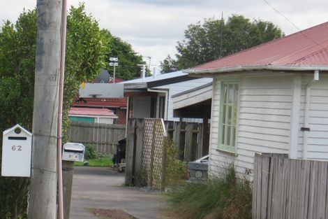 Photo of property in 64 Archibald Road, Kelston, Auckland, 0602