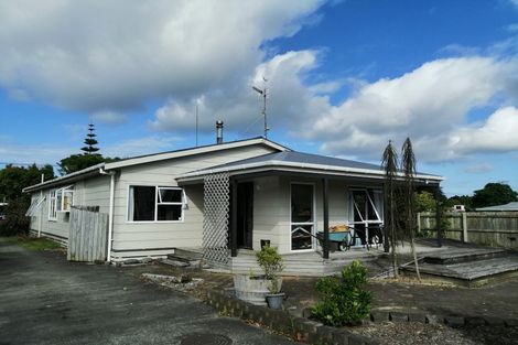 Photo of property in 16 Johnson Street, Bulls, 4818