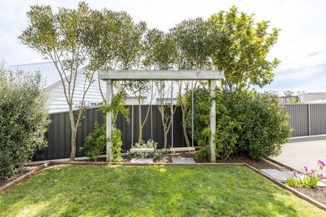 Photo of property in 75a Arataki Road, Havelock North, 4130