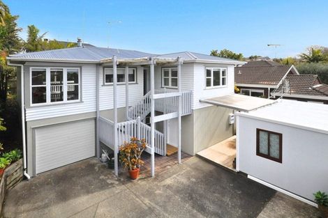 Photo of property in 20a Corunna Road, Milford, Auckland, 0620