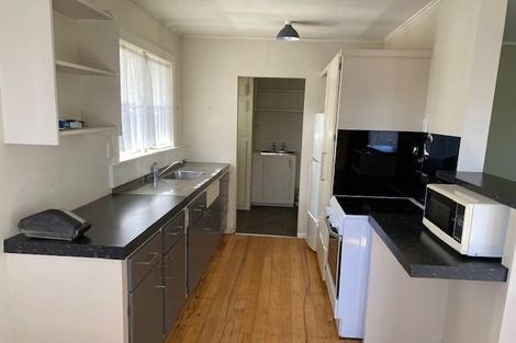 Photo of property in 14 Shanly Street, Waipawa, 4210