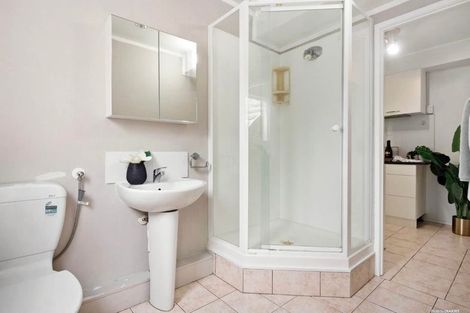 Photo of property in 2/54 Stapleford Crescent, Browns Bay, Auckland, 0630