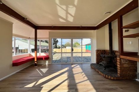 Photo of property in 52 Somerset Road, Mount Roskill, Auckland, 1041