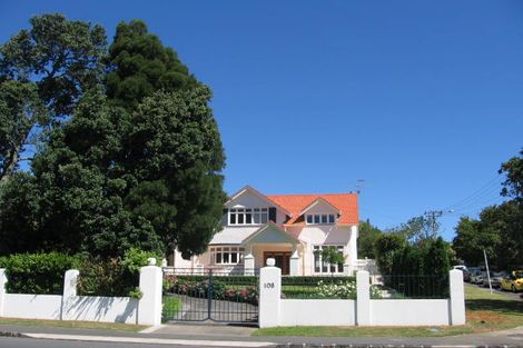 Photo of property in 108 Kitchener Road, Milford, Auckland, 0620