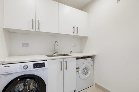 Photo of property in 320 Cannon Hill Crescent, Mount Pleasant, Christchurch, 8081