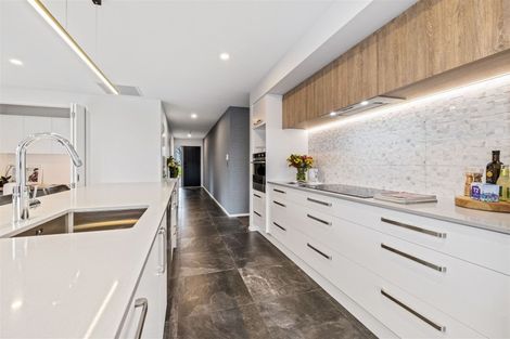 Photo of property in 6 Malaga Crescent, Harewood, Christchurch, 8051