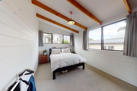 Photo of property in 165 Carnoustie Drive, Wattle Downs, Auckland, 2103