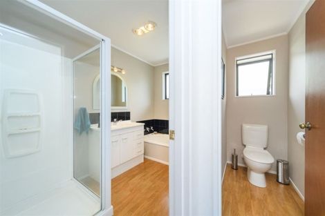 Photo of property in 3 Newland Court, Palmerston North, 4410