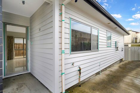 Photo of property in 4a Glenvil Lane, Te Atatu Peninsula, Auckland, 0610