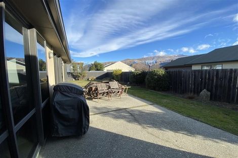 Photo of property in 34 Plantation Road, Wanaka, 9305