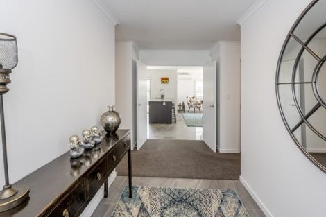 Photo of property in 2 Kilsby Place, Levin, 5510