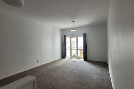 Photo of property in Luxford Villas, 107/72 Herald Street, Berhampore, Wellington, 6023