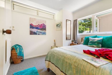 Photo of property in 4 Tranquil Glade, Hillcrest, Auckland, 0627