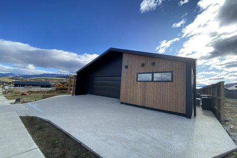 Photo of property in 8 Corriedale Road, Jacks Point, 9371