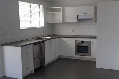 Photo of property in 44 Kayes Road, Pukekohe, 2120