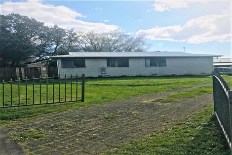 Photo of property in 20 Pukeroa Place, Papakura, 2110