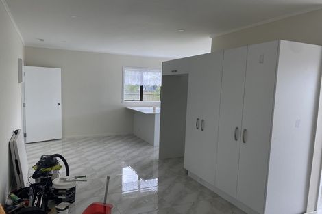 Photo of property in 92 Palmers Road, Clendon Park, Auckland, 2103