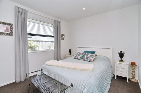 Photo of property in 19 Ballinger Place, Kaiapoi, 7630