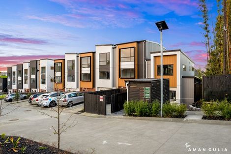 Photo of property in 17 Don Oliver Lane, Glen Eden, 0602