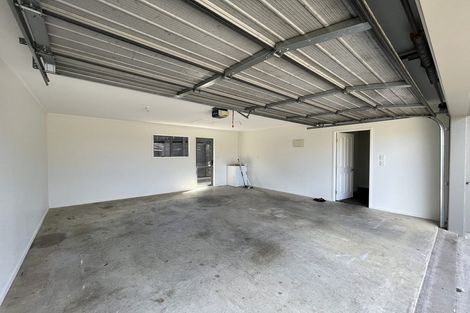 Photo of property in 87b Triangle Road, Massey, Auckland, 0614