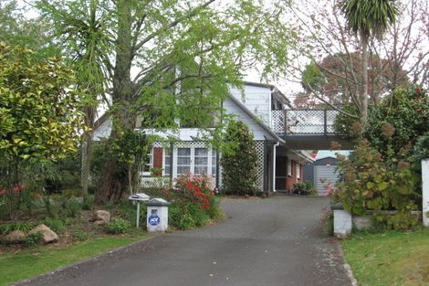 Photo of property in 87 Grand Vue Road, Kawaha Point, Rotorua, 3010