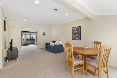 Photo of property in Redwood Village, 42/42 Main Road, Tawa, Wellington, 5028