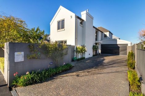 Photo of property in 49 Weka Street, Fendalton, Christchurch, 8041