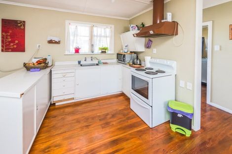 Photo of property in 45 Thatcher Street, Castlecliff, Whanganui, 4501