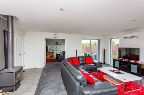 Photo of property in 32 Shadbolt Lane, Rolleston, 7614