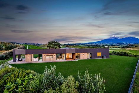 Photo of property in 29 Washer Road, Omata, New Plymouth, 4374