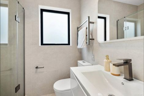 Photo of property in 27 Oopunga Road, Pukekohe, 2120