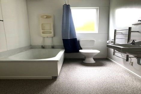 Photo of property in 24 Saint Michaels Crescent, Kelburn, Wellington, 6012