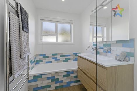 Photo of property in 139 Major Drive, Kelson, Lower Hutt, 5010