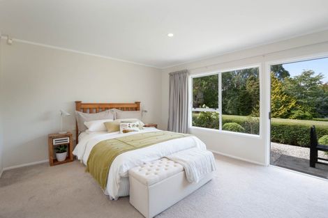 Photo of property in 142 Gillespie Place, Acacia Bay, Taupo, 3385