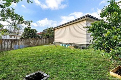 Photo of property in 32 Finlayson Avenue, Clendon Park, Auckland, 2103